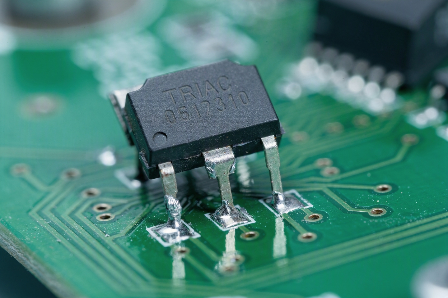 The Fundamentals of TRIAC Dimming